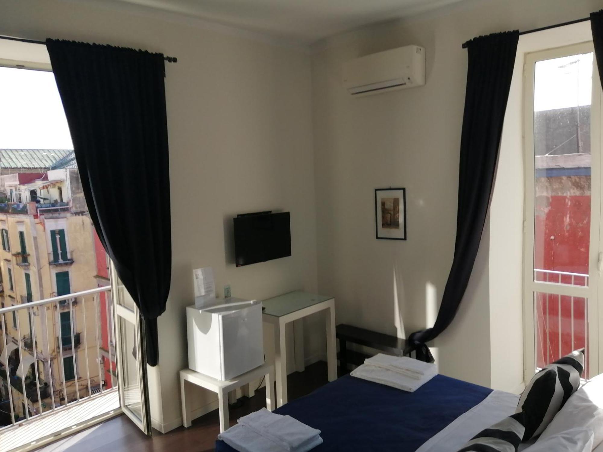 I Dioscuri Bed & Breakfast Napoli Dış mekan fotoğraf
